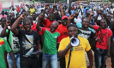 Les protestations à Ouagadougou après le coup d’Etat